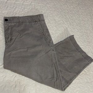 Women's Gray Mid-Rise Capri Pants - Straight Fit